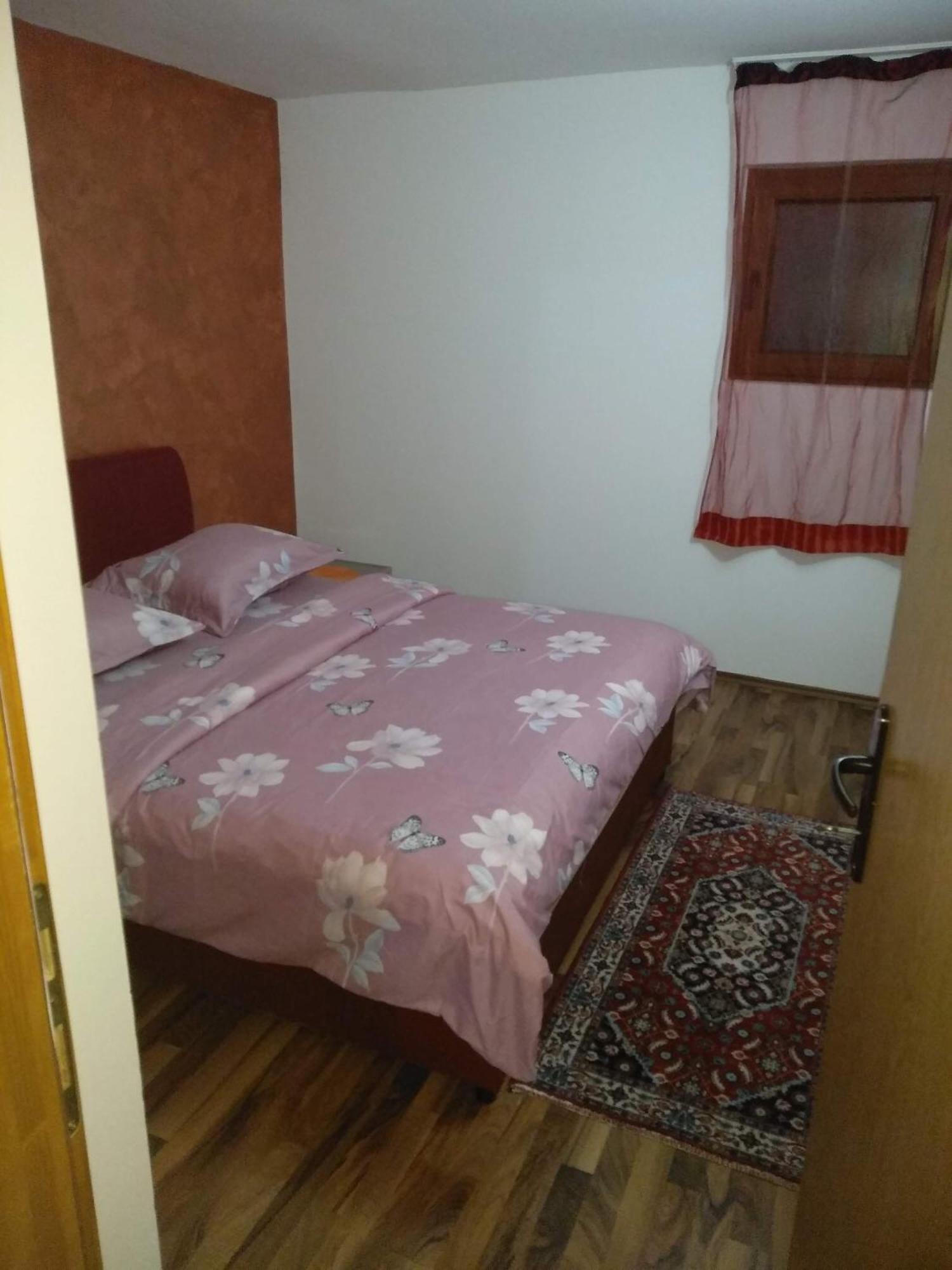 Apartments Popovic Подгориця Екстер'єр фото